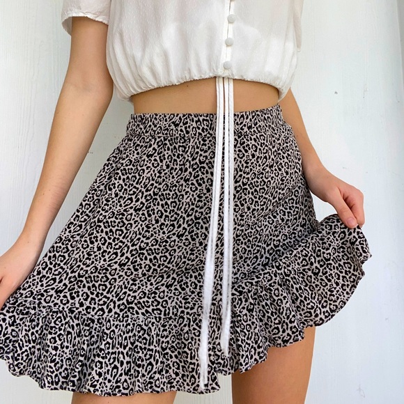 American Eagle Outfitters Dresses & Skirts - Beautiful cheetah print skirt